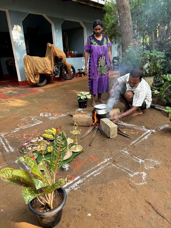 Diharani & Sujani preparing New Year celebrations