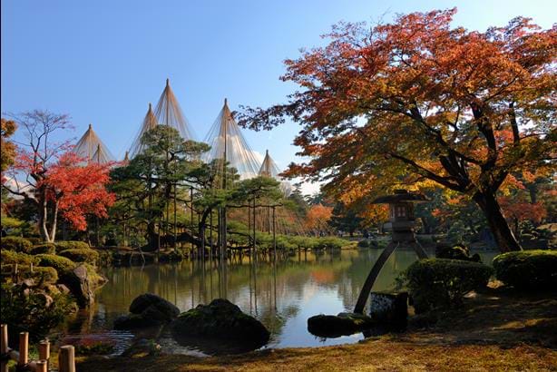 Kanazawa-Kenrokuen gardens