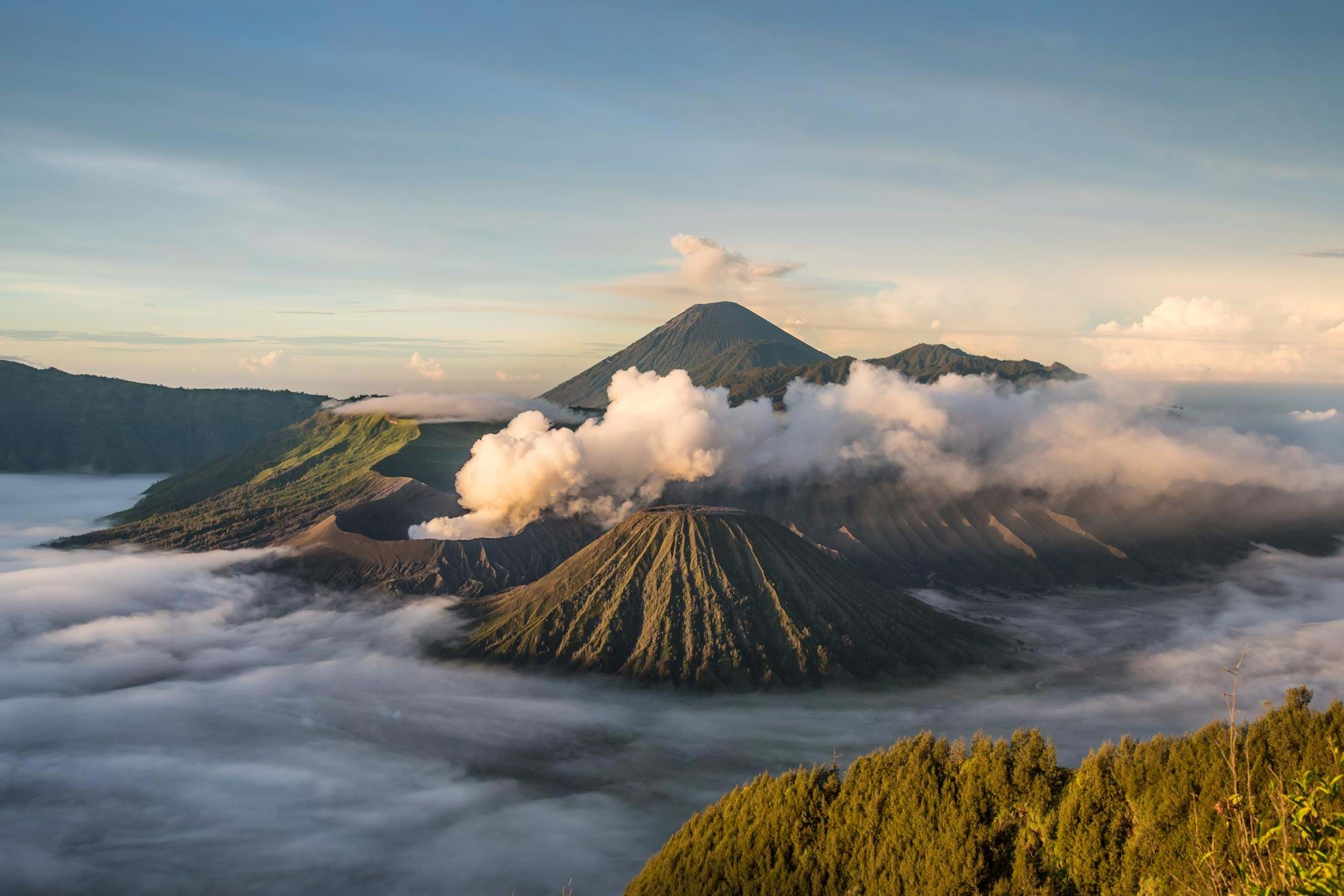 Small Group Tours & Luxury Holidays to Mount Bromo | TransIndus